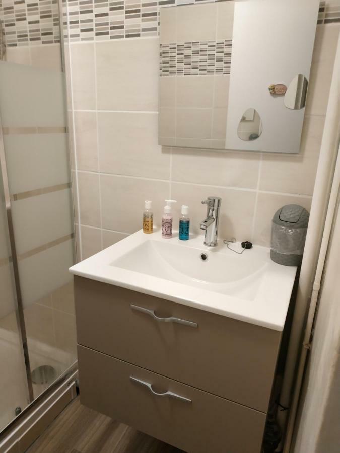 La Plenitude Appt 124 Apartment Sens Luaran gambar